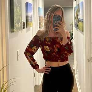 Charlotte Russe long sleeve crop top (small)